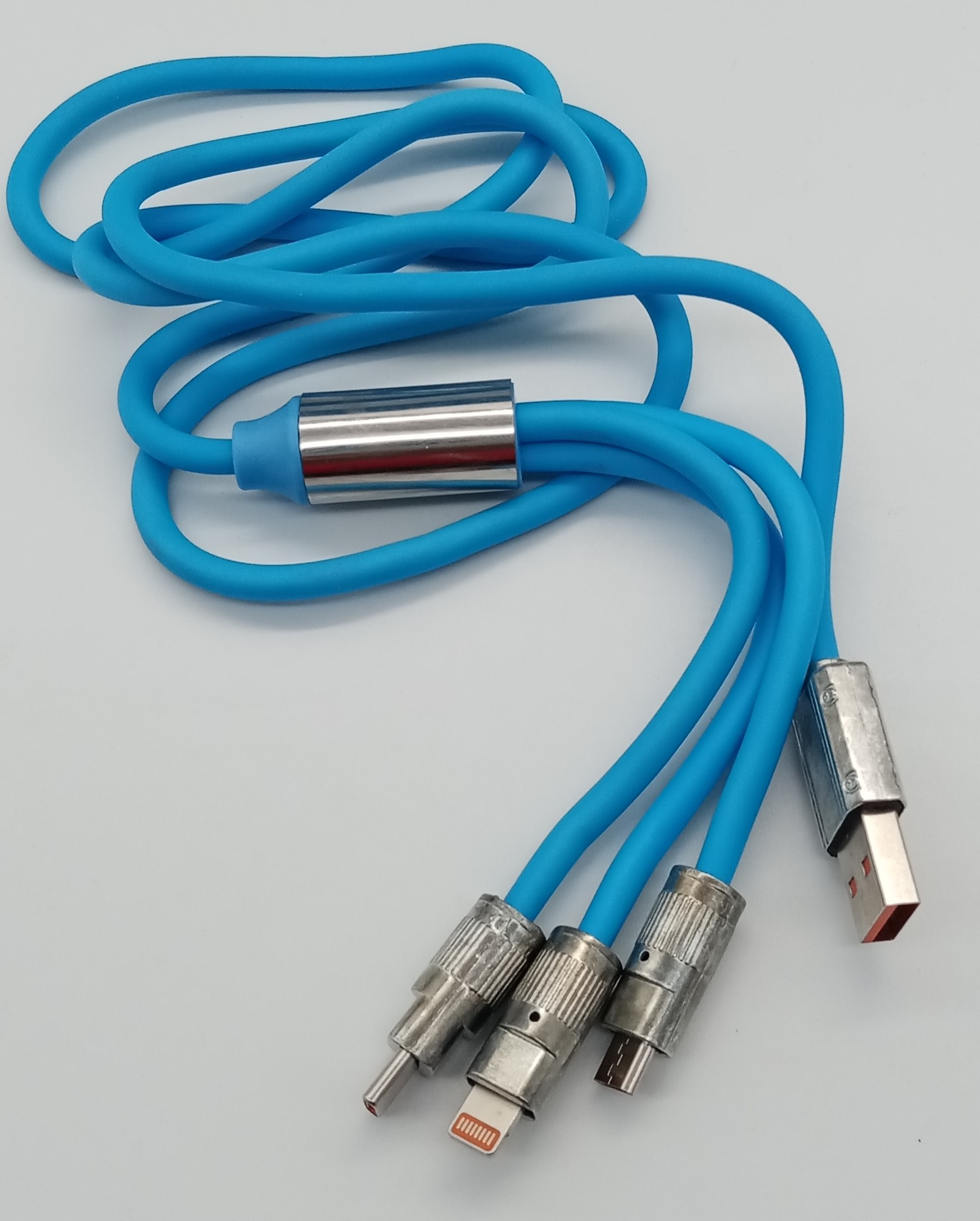 Cable 3 en 1 Tipo C, micro usb y lightning