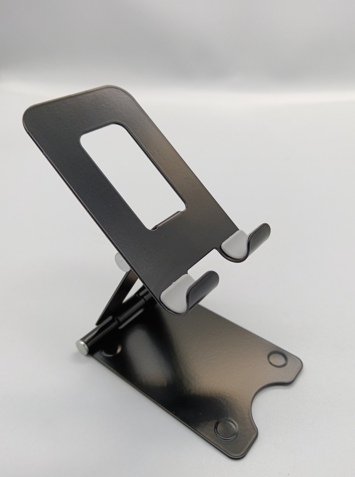 Soporte de celular metálico