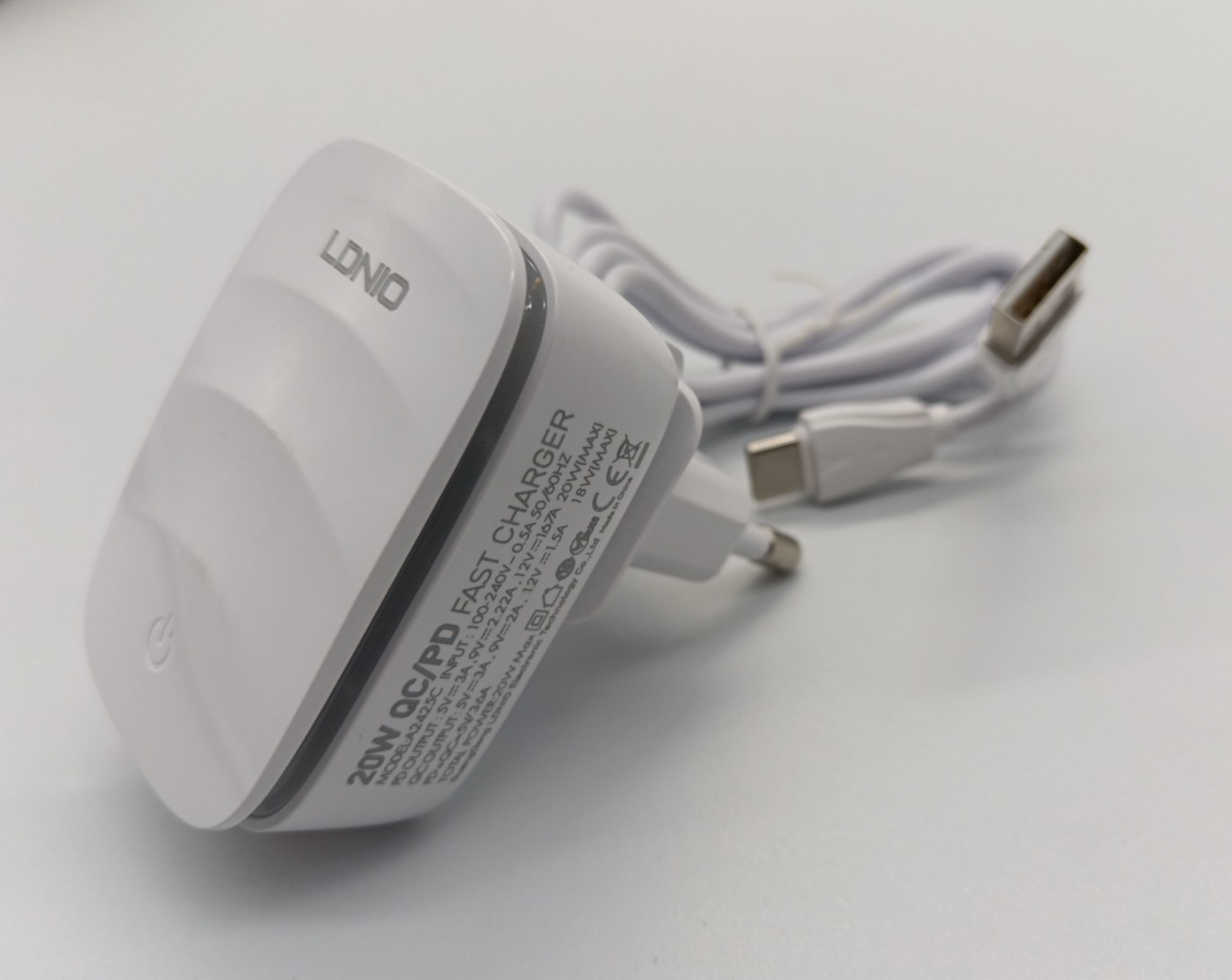 Cargador para celular 20W