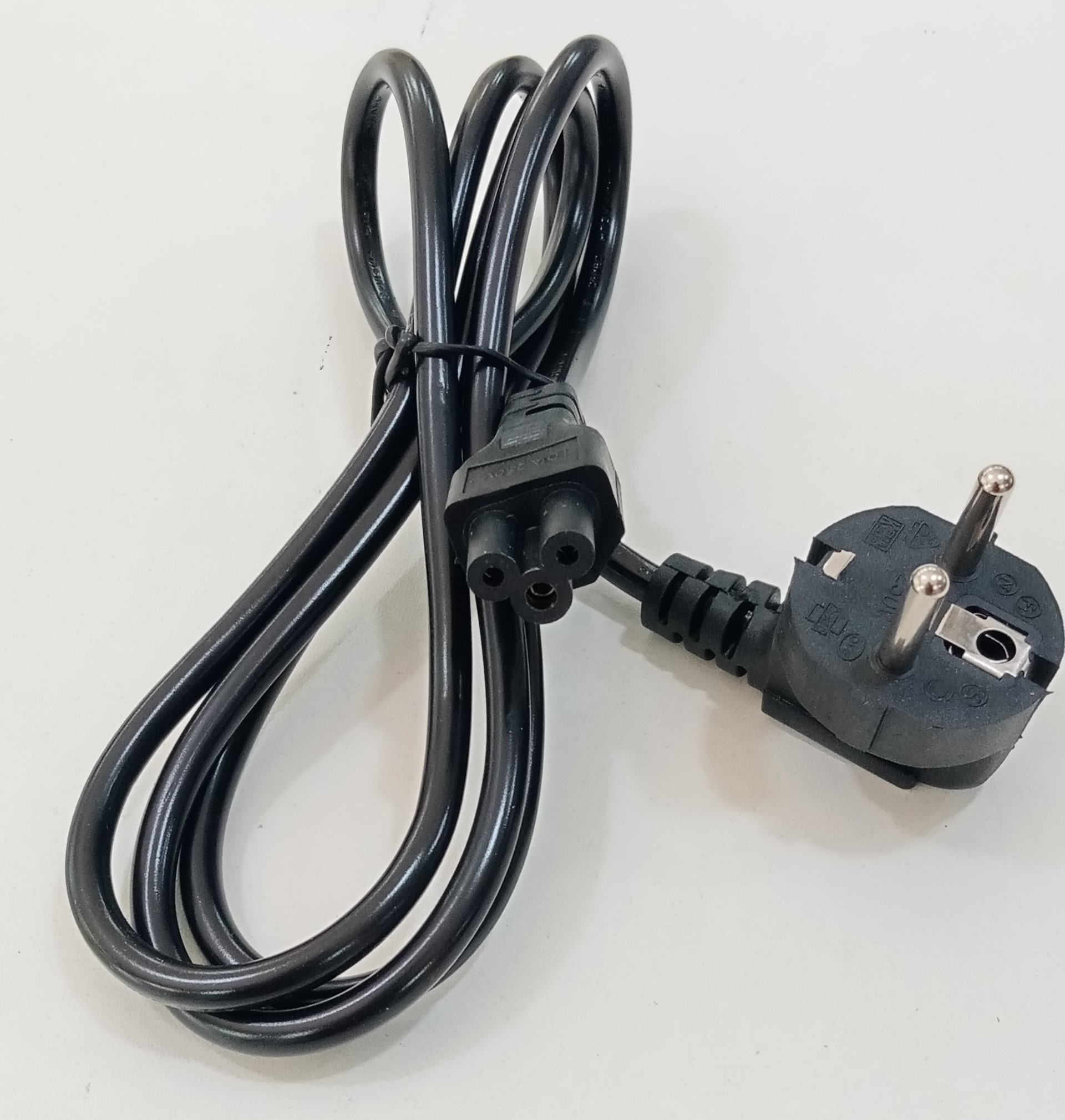 Cable de poder entrada redondo